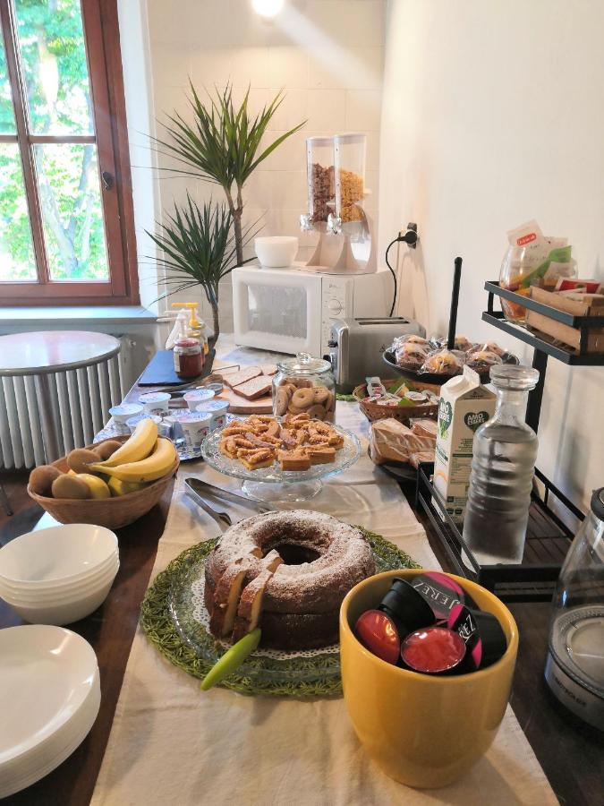 B&B Demetra Solignano Bagian luar foto